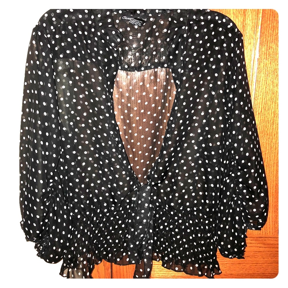 Black/white polka dot top